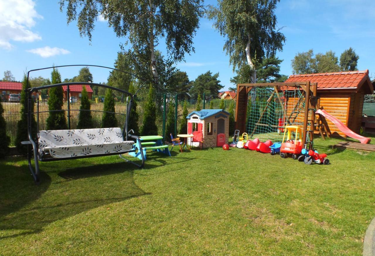 Willa Laura Rowy - Apartamenty Nad Morzem Exterior foto